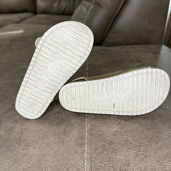 Toddler Girls Gold Easy-On Ade Footbed Sandals Cat & Jack Size 9c - Picture 6 of 6
